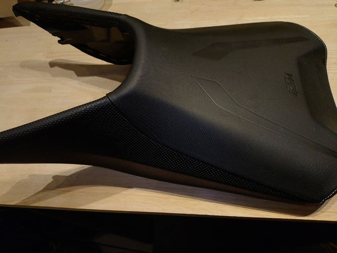 KTM Seat ergo390 DUKE POWER PARTS エルゴシート
