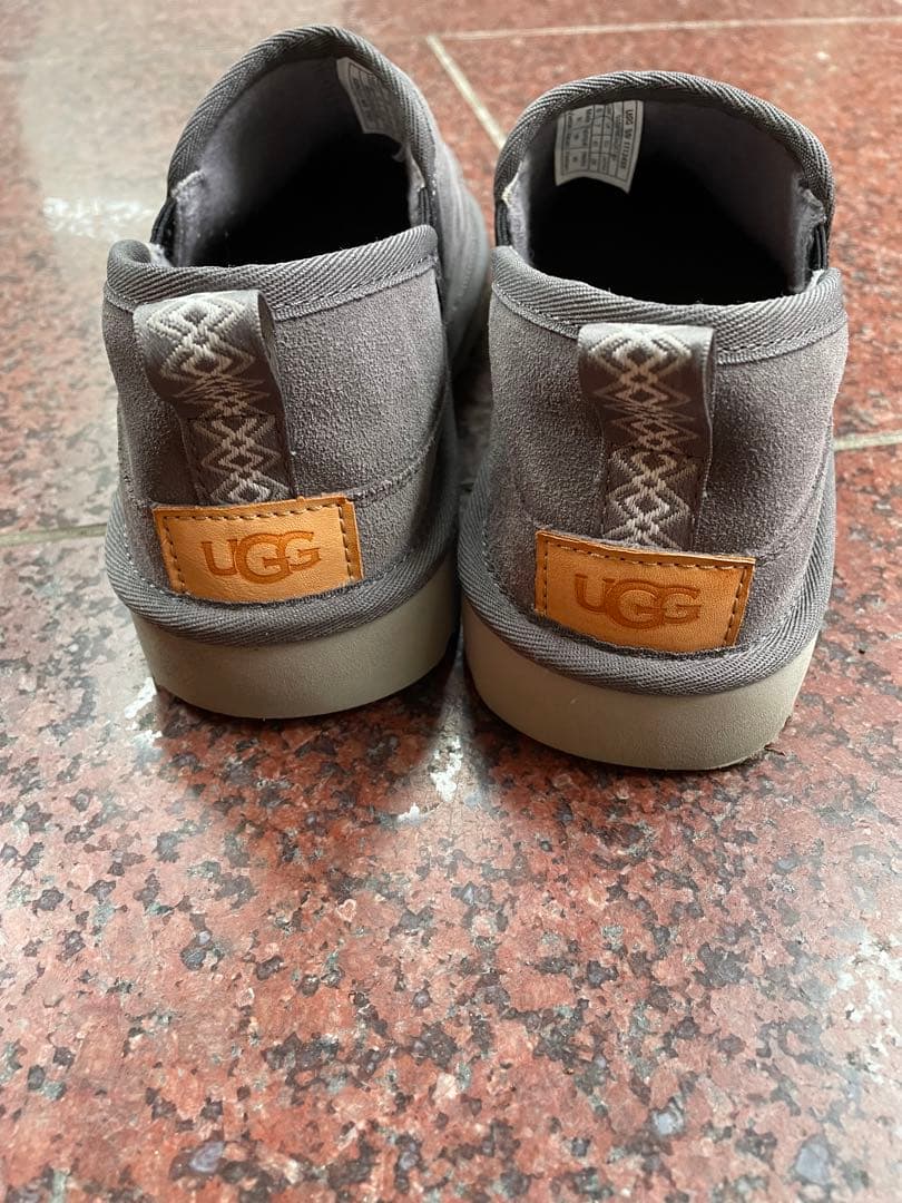 ugg メンズモカシン　26