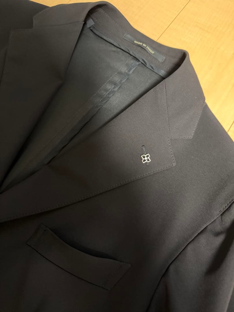 未使用美品⭐︎TAGLIATORE タリアトーレ ナイロンジャケット ブラック50