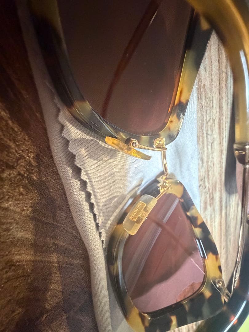miu miu ミュウミュウ サングラス べっ甲柄 正規ケース付き