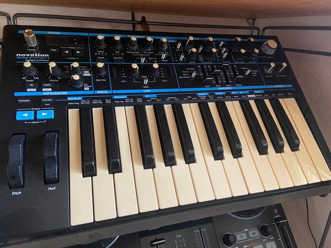 n*a様 Novation Bass Station II 25鍵 シンセサイザ