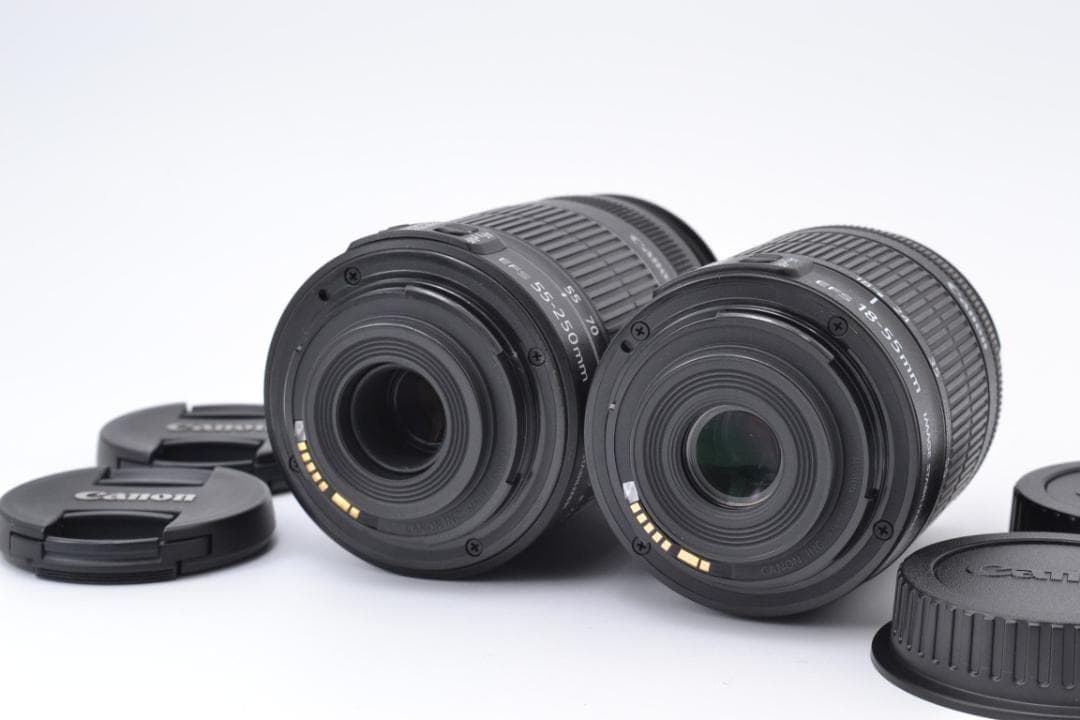 ■ 美品 ■ キャノン　Canon Kiss X7 ダブルズームキット 元箱付