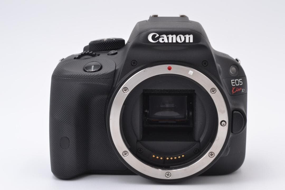 ■ 美品 ■ キャノン　Canon Kiss X7 ダブルズームキット 元箱付