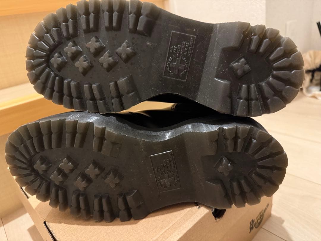 ドクターマーチン Dr.Martens 2976