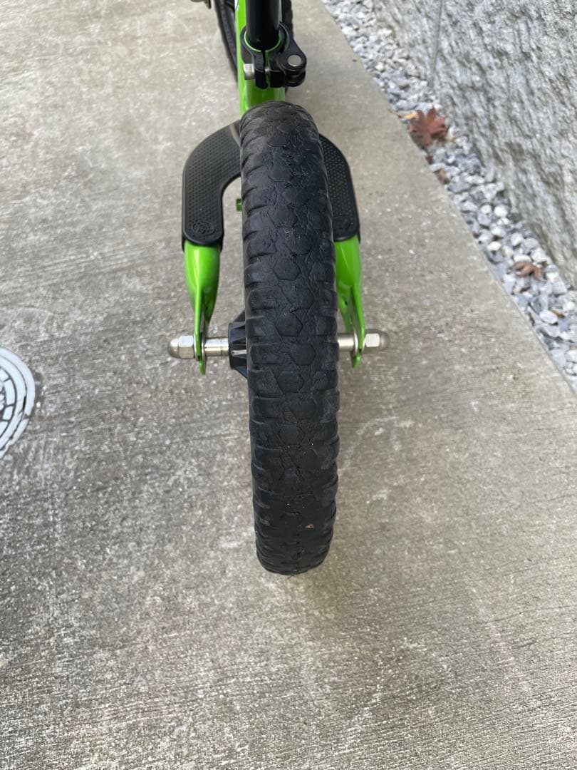 STRIDER グリーン