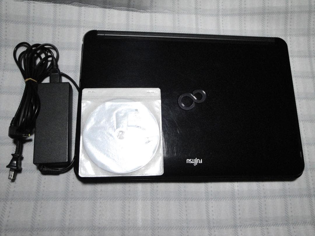富士通 AH56/D　ノートPC 　SSD 500GB