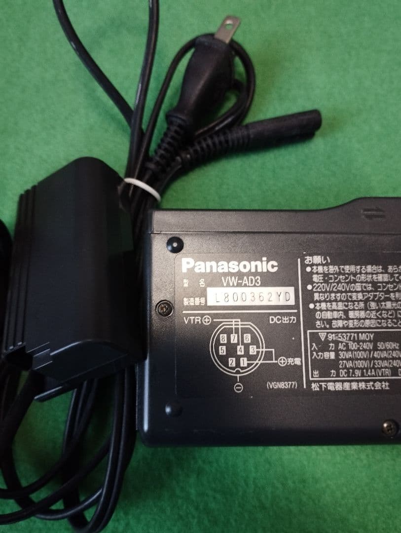 パナソニック ミニdv ビデオカメラ NV-DE3　動作確認済　液晶フィルム新品