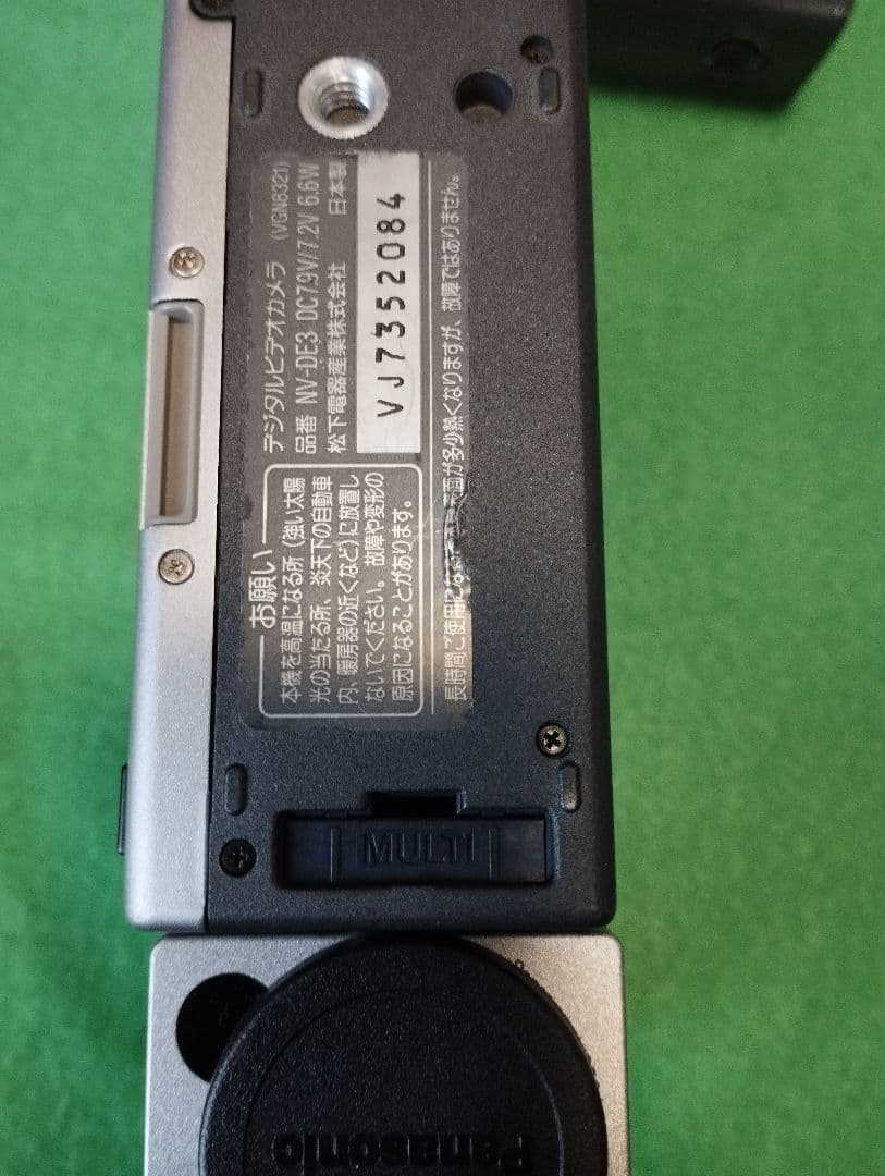 パナソニック ミニdv ビデオカメラ NV-DE3　動作確認済　液晶フィルム新品