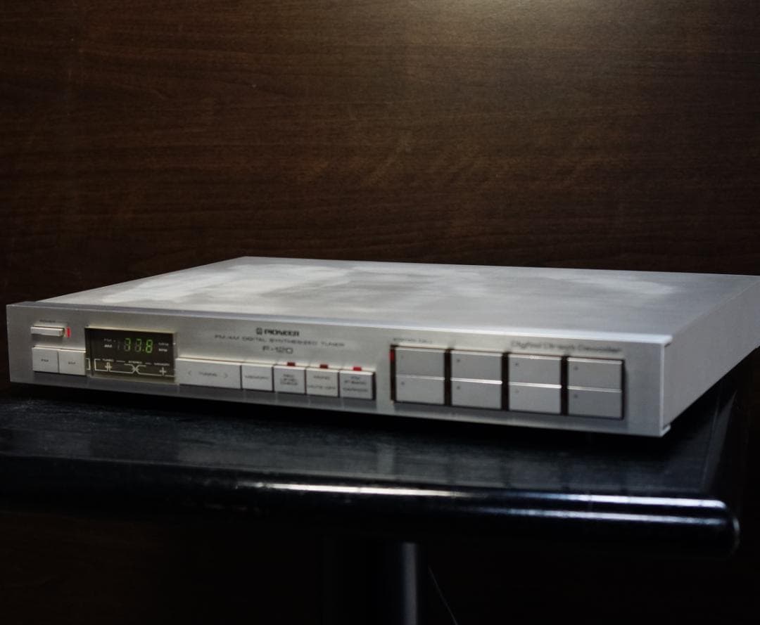 Pioneer F-120 FM/AMチューナー