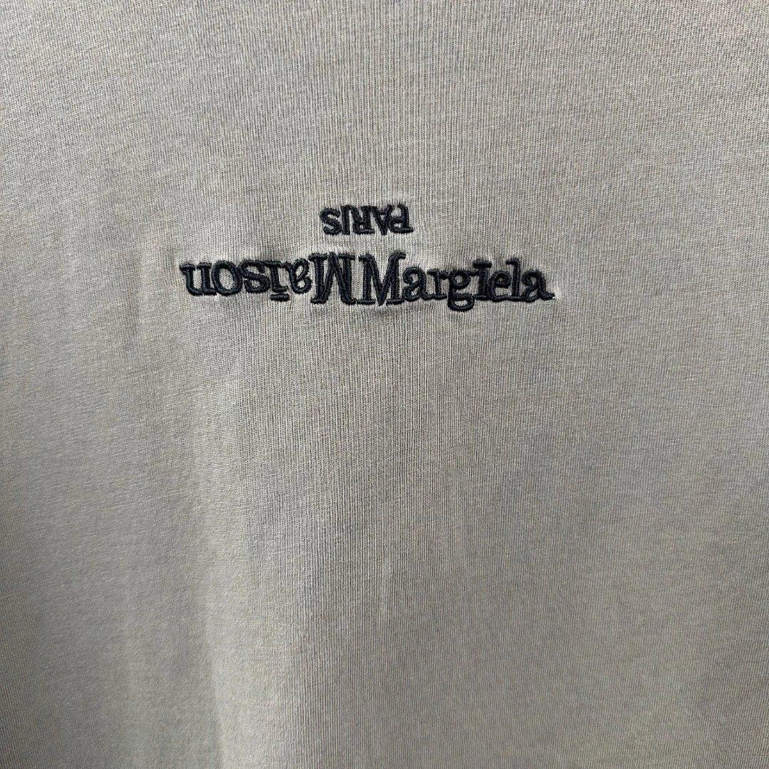 メゾンマルジェラ センター刺繍 反転ロゴ Tシャツ