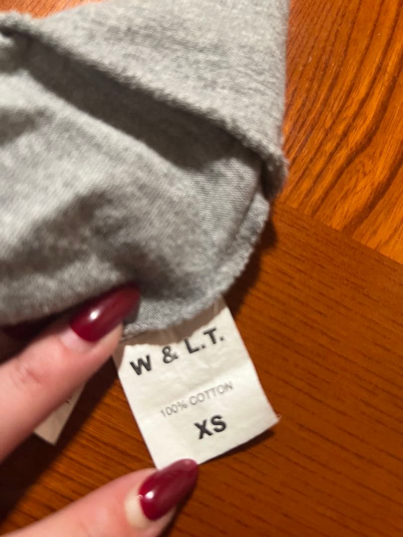W&LT ワッペングレーTシャツ