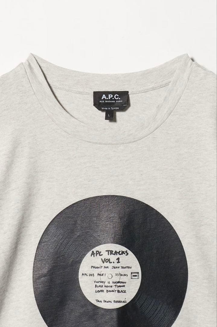 ＜A.P.C＞VINYL Tシャツ
