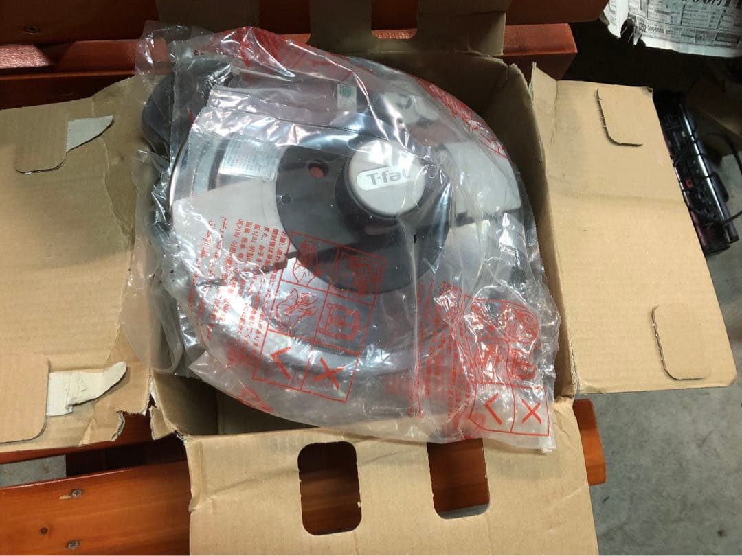 ステンレス圧力鍋 シルバー ブラック 新品
