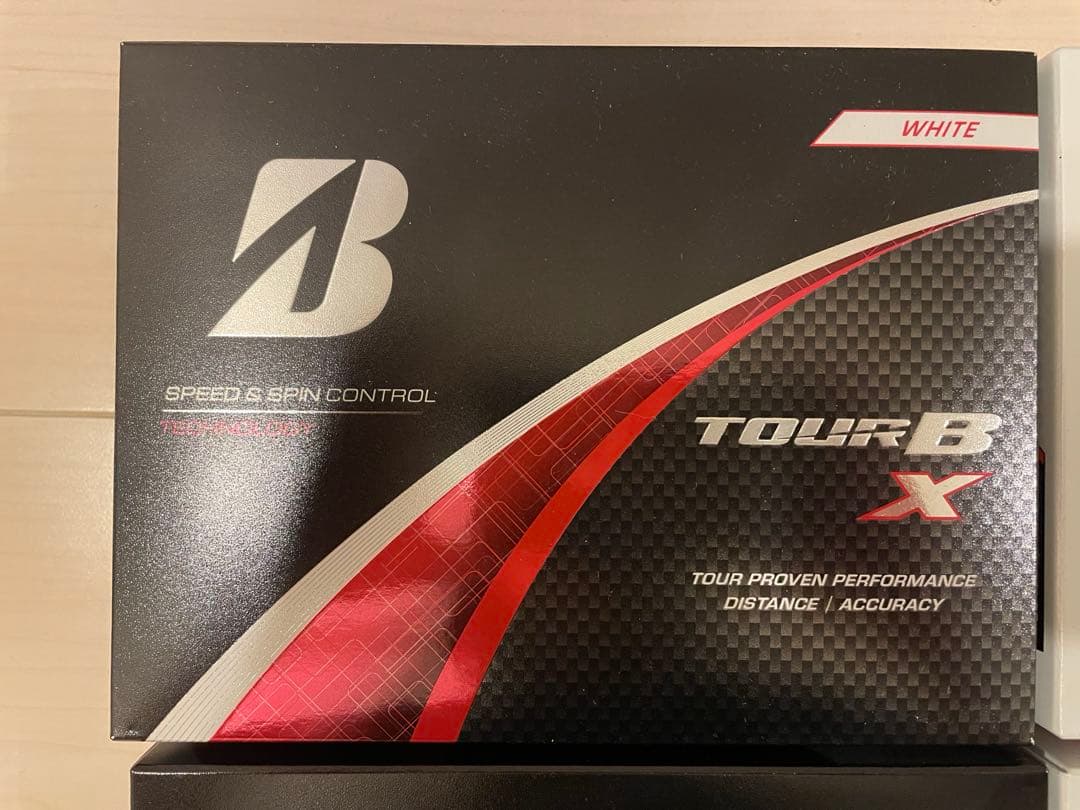 ブリヂストン　ゴルフボール　TOUR B X 4箱