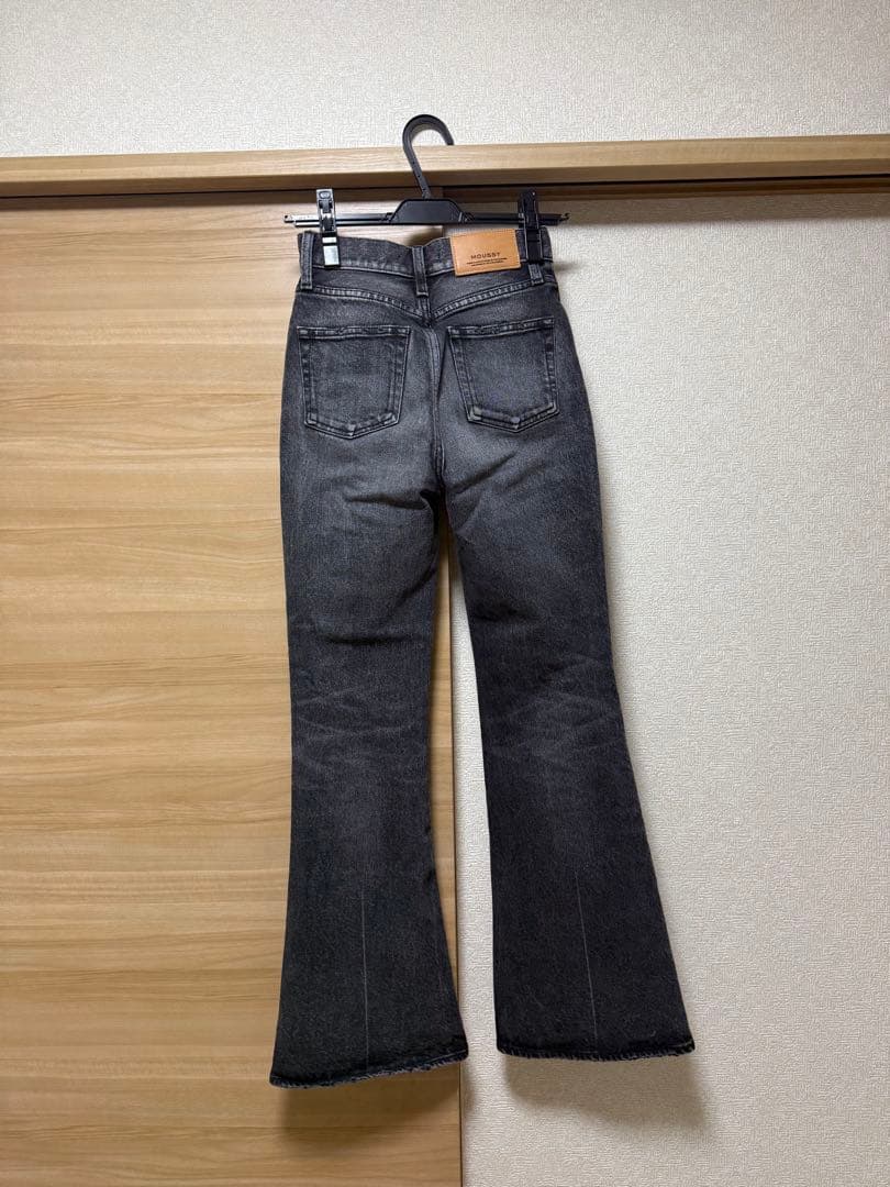 【値下げ中！4/5まで】MOUSSY MVS BLACK FLARE 22インチ