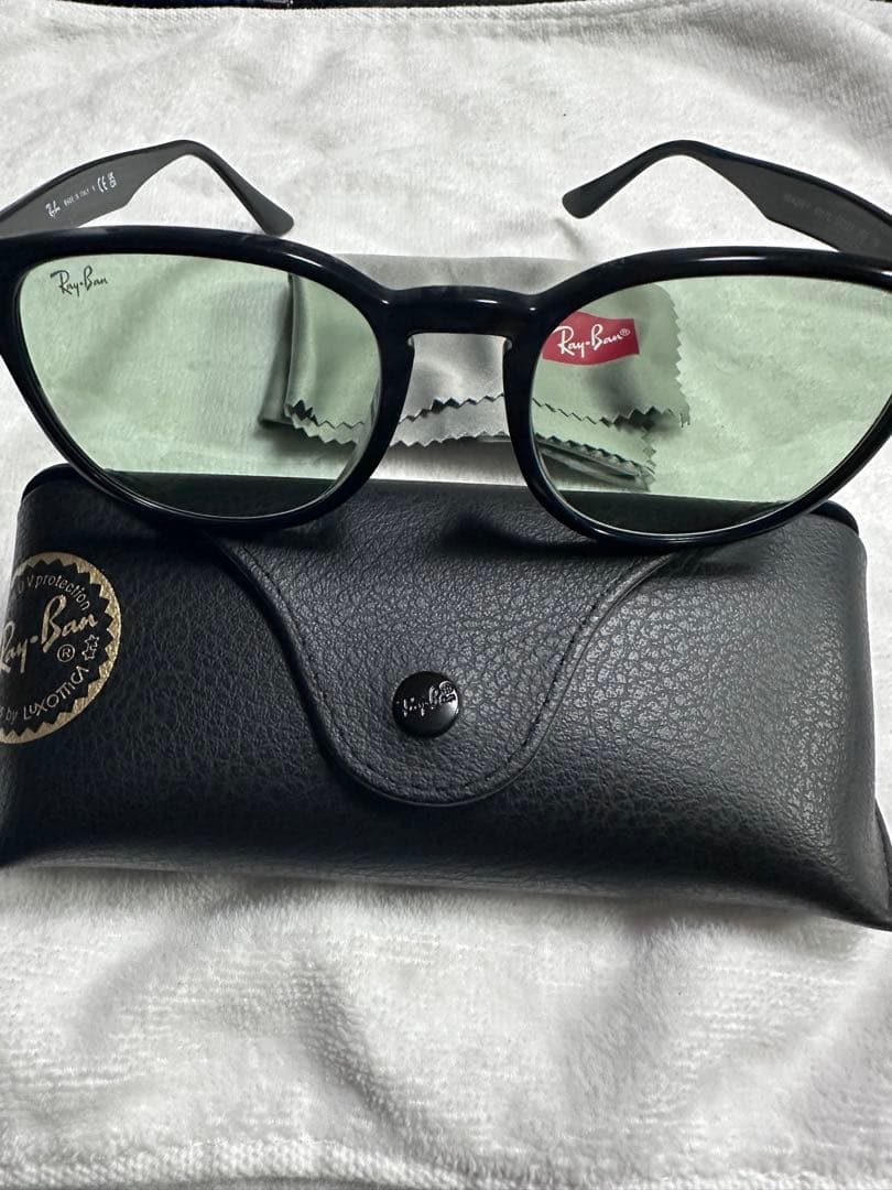 ✨Ray-Ban ✨サングラス ケース付き　お洒落なデザイン✨