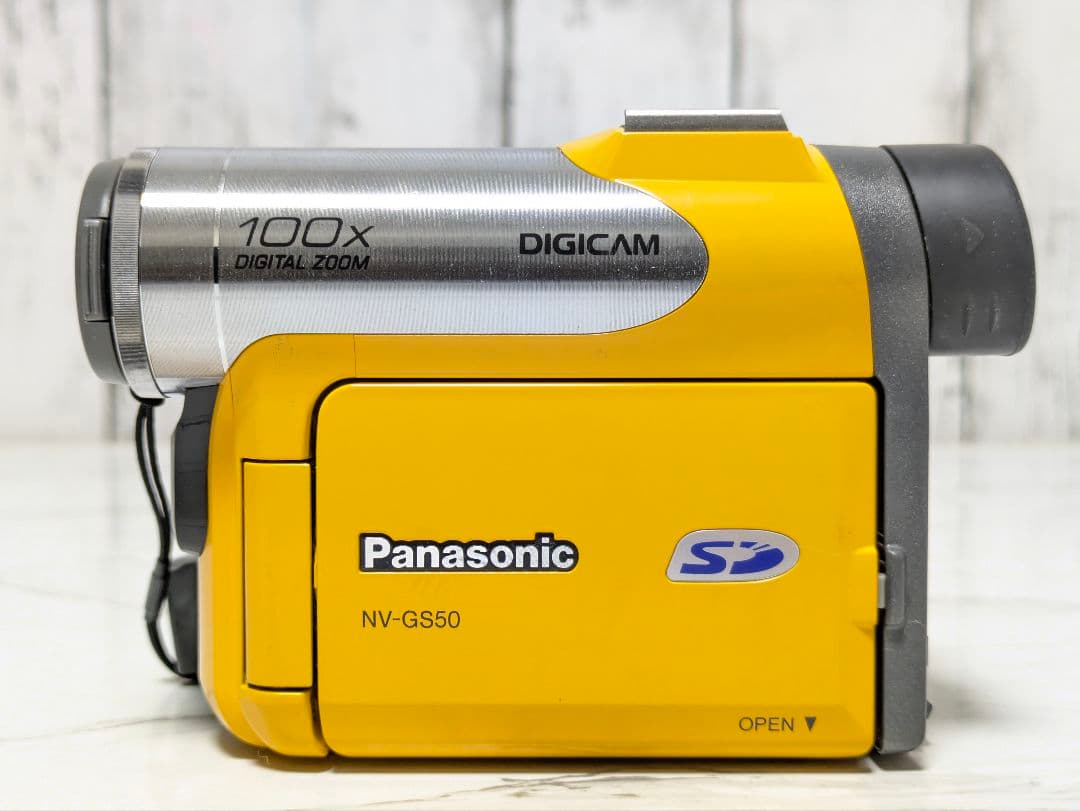 【豪華セット】Panasonic　NV-GS50　MiniDV対応　イエロー