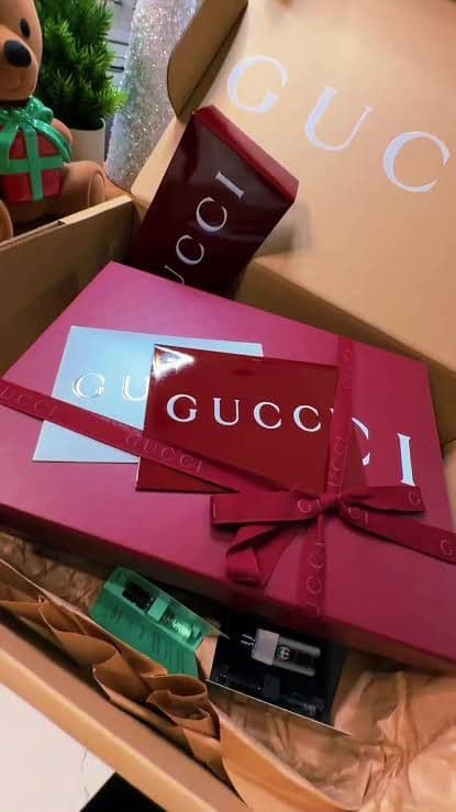 ❤新品箱袋付❤GUCCI マフラー ストール ショール スカーフ❤定価約８万円❤