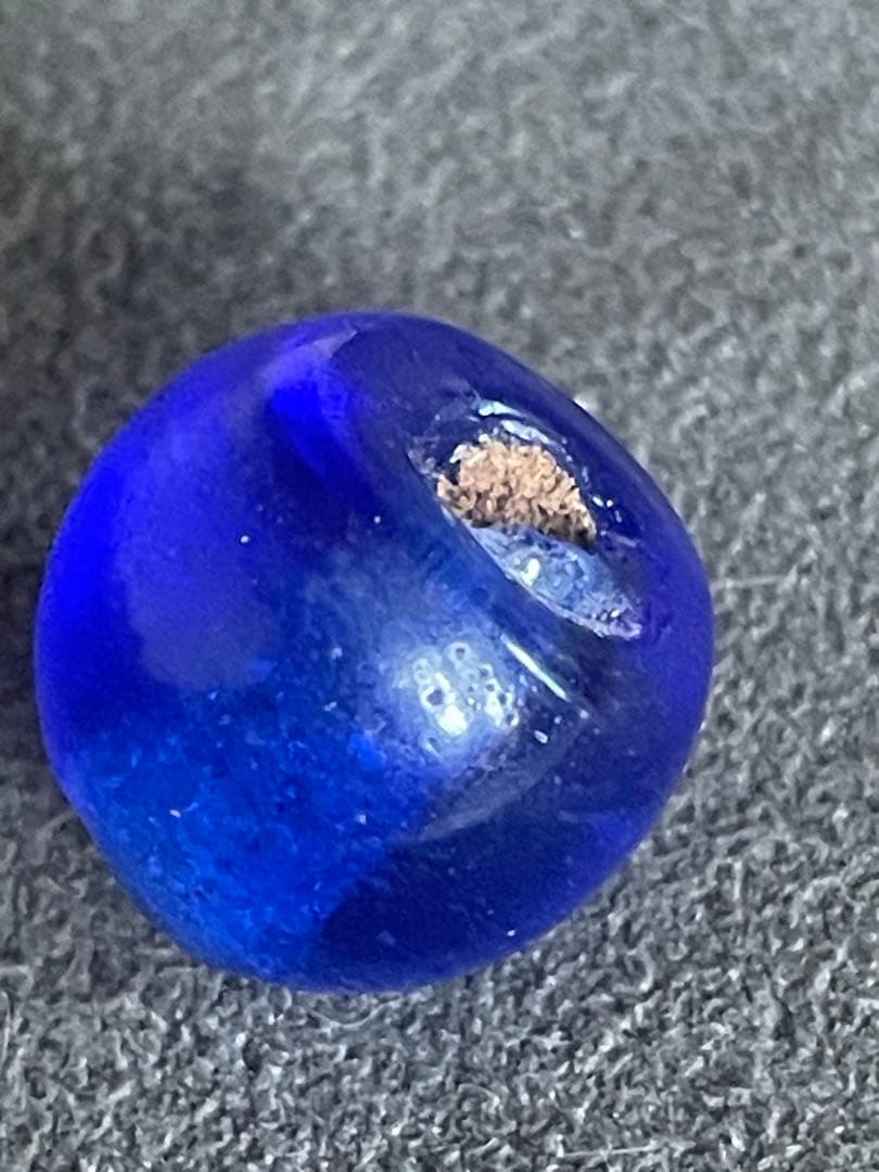 弥生後期〜古墳時代　瑠璃玉　発掘品