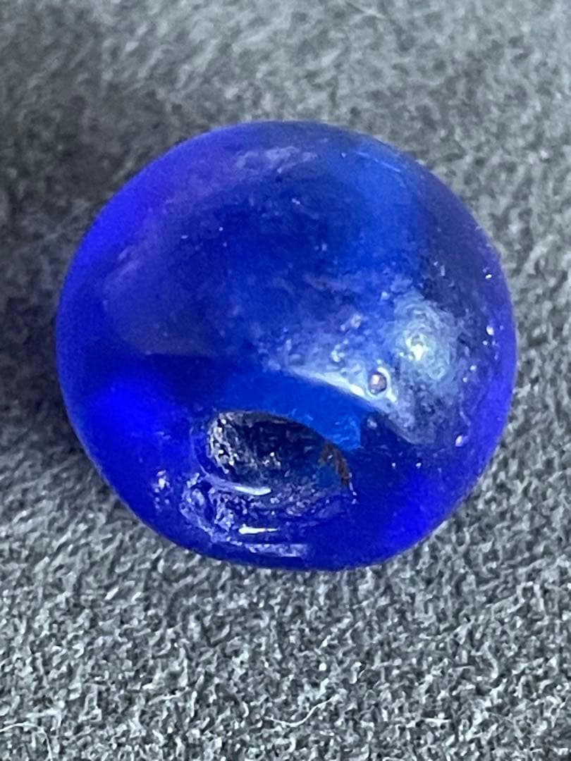 弥生後期〜古墳時代　瑠璃玉　発掘品