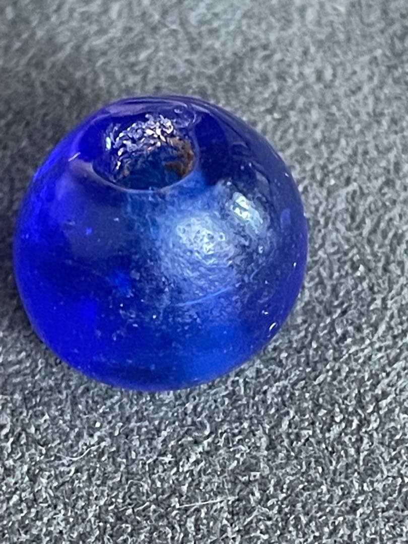 弥生後期〜古墳時代　瑠璃玉　発掘品
