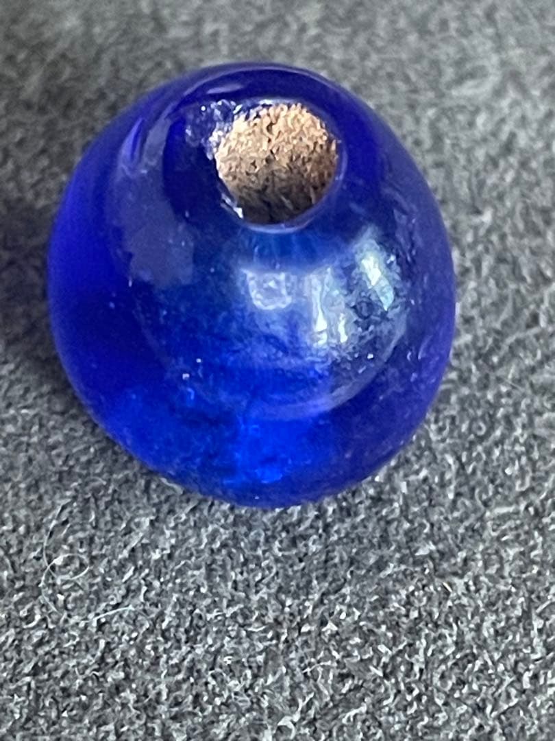 弥生後期〜古墳時代　瑠璃玉　発掘品