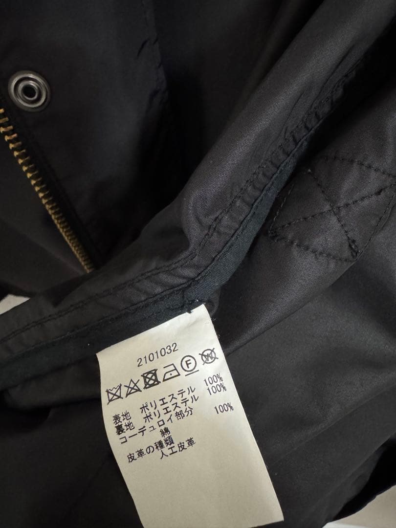 Barbour ブラック ナイロンジャケット