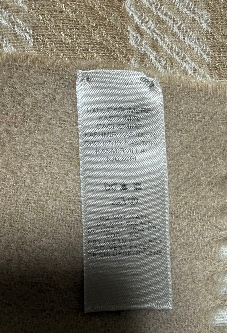 ⭐️新品⭐️BURBERRY カシミヤ100% ラメ入り　リバーシブルマフラー英国製