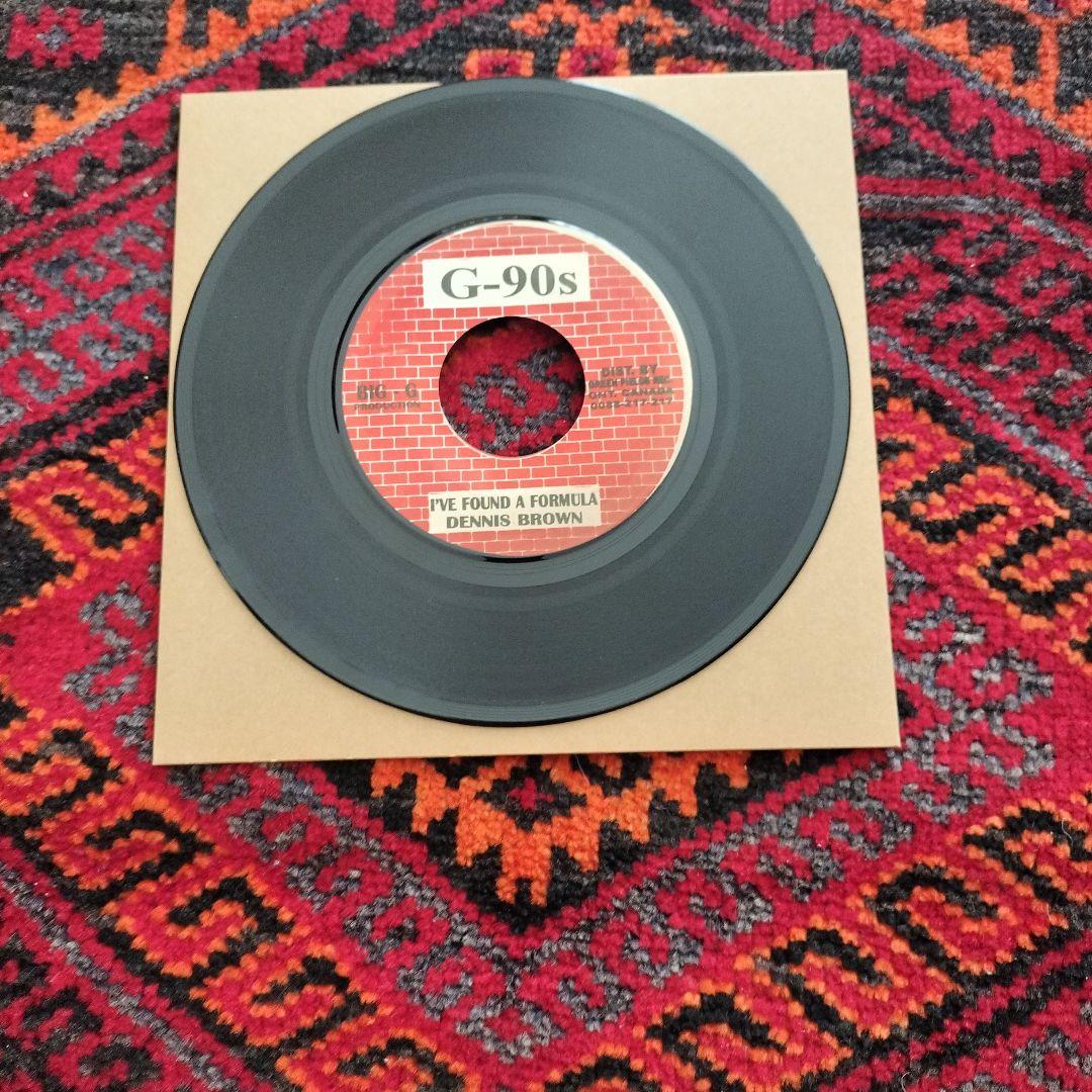 Dennis brown let there be light レコード