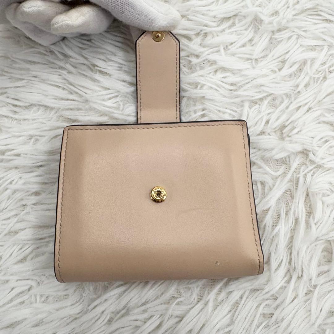PRADA プラダ 現行モデル 二つ折り 財布 三角ロゴ ベージュ系 ウォレット