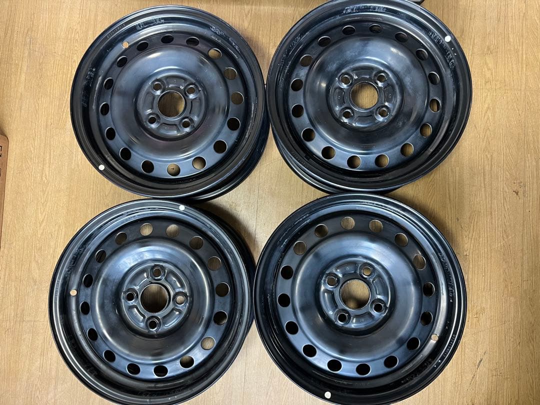 トヨタ ルーミー 純正ホイール（スチール）14インチ 4枚