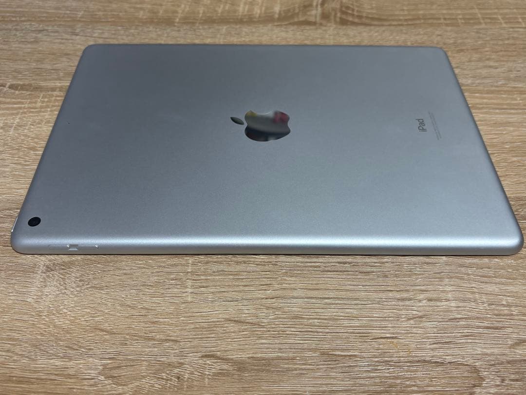 iPad 第9世代 シルバー Wi-Fiモデル 64GB