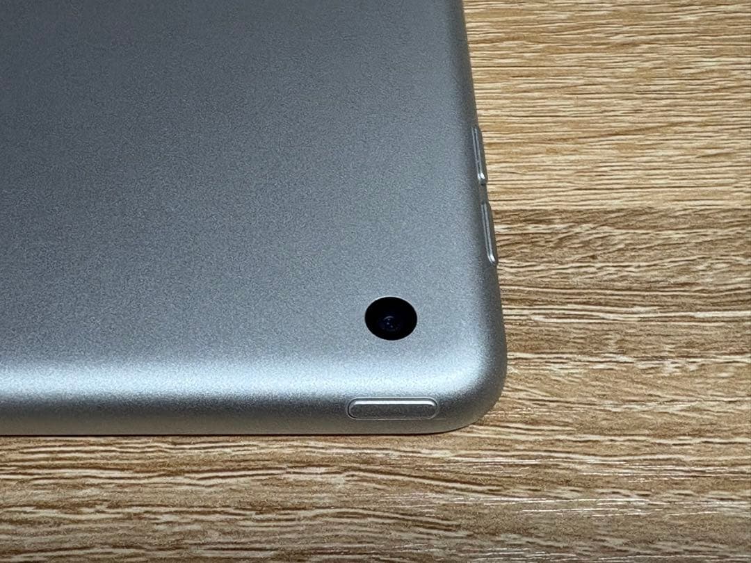 iPad 第9世代 シルバー Wi-Fiモデル 64GB