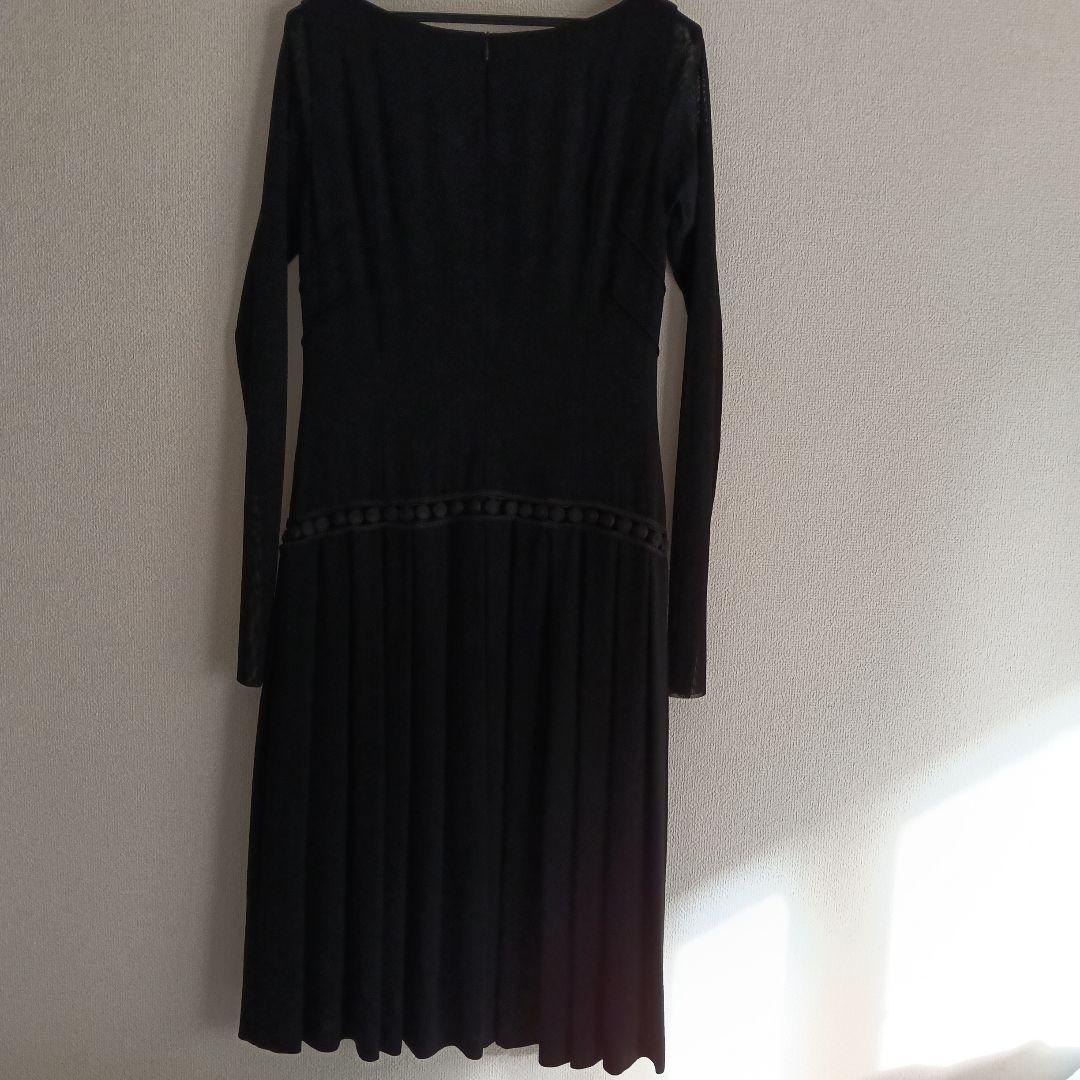 【ヒロココシノ】黒の長袖プリーツワンピースストレッチ素材