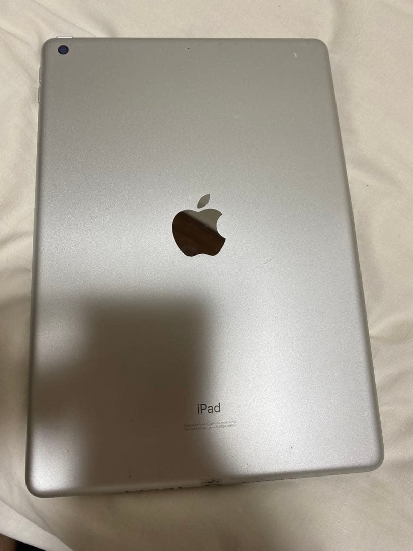 iPad (第7世代) ホワイト