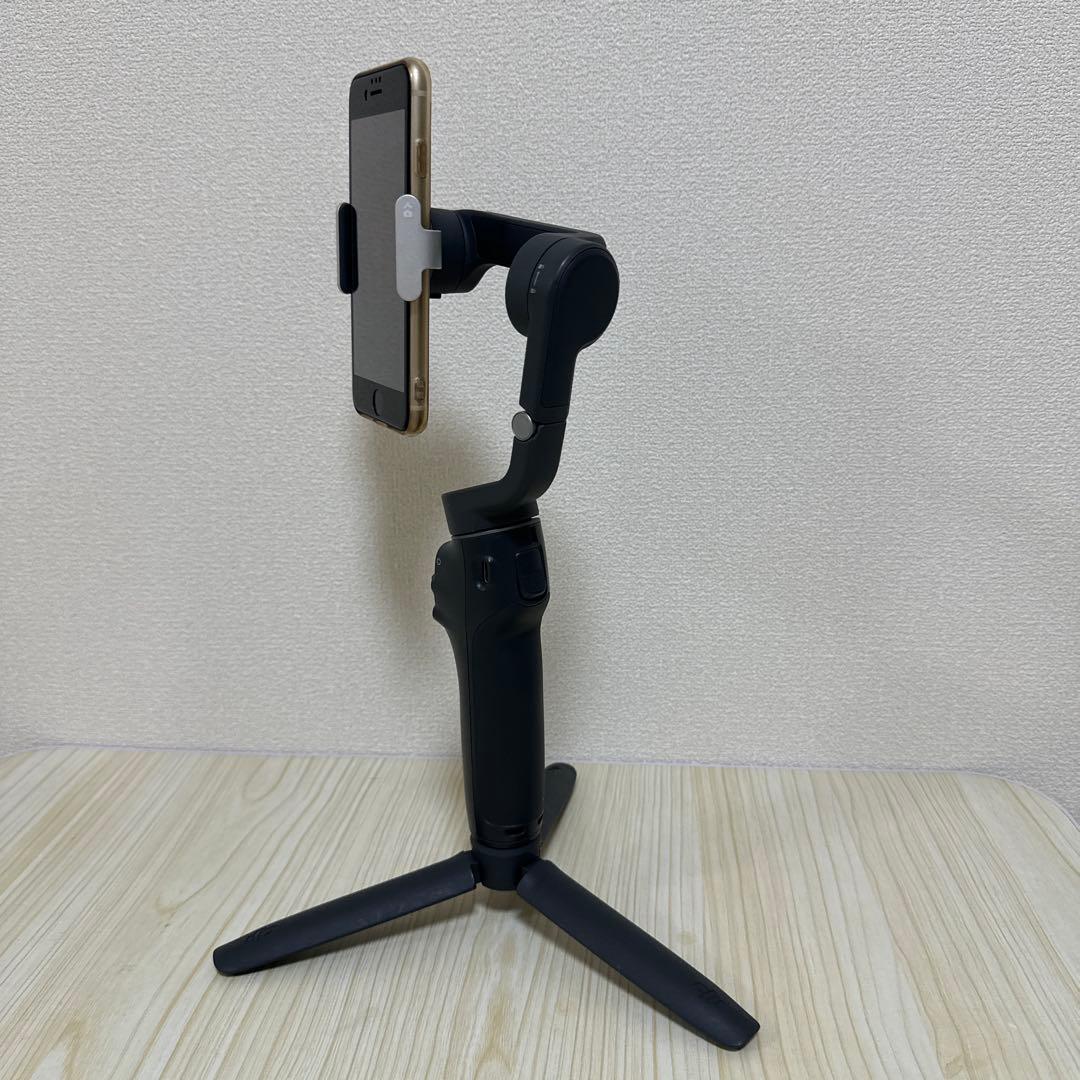 【美品】DJI OsmoMobile 6 スマートフォン用ジンバルスタビライザー