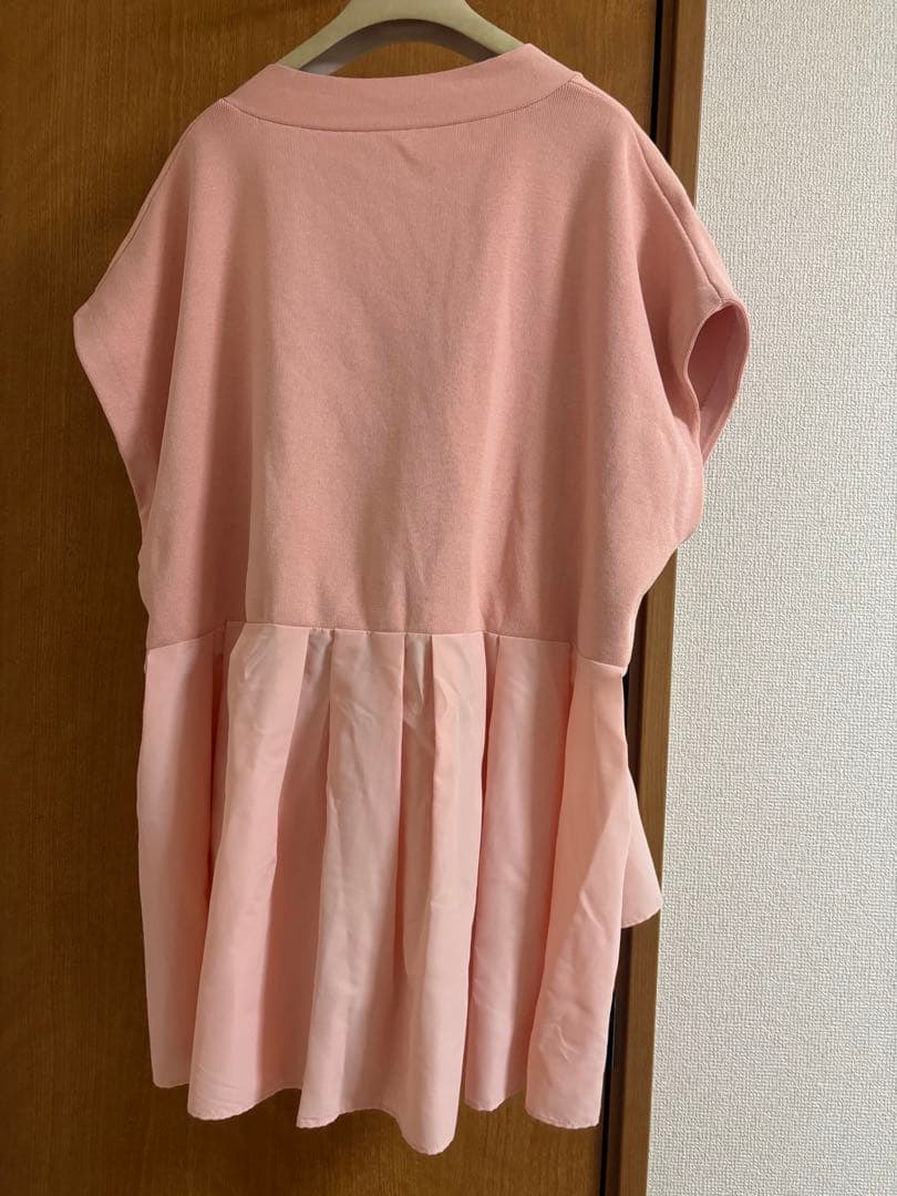 最終値下げADORE アドーア タフタペプラムカーディガン1回着用