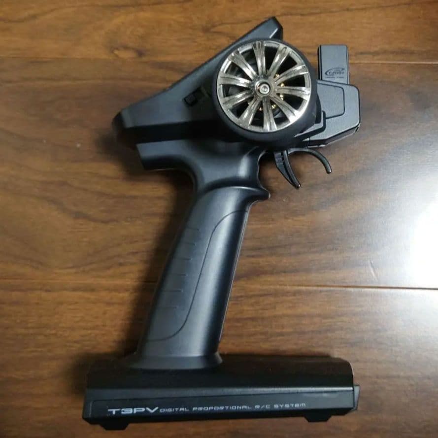 【中古】Futaba 3PV プロポ 2.4G 送信機のみ