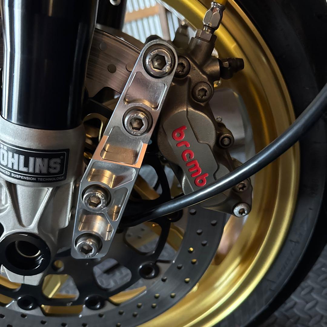 Brembo ブレーキキャリパー 40ミリ