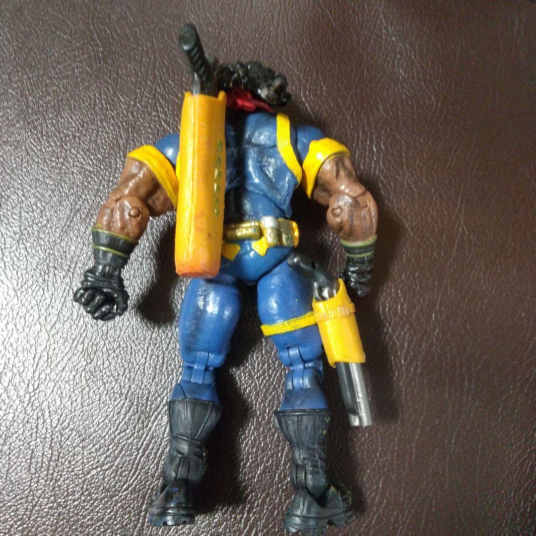 トイビズ マーベルレジェンド ビショップ