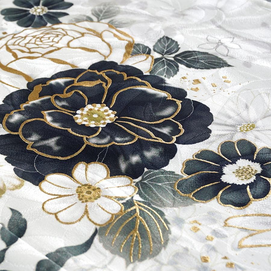 振袖フルセット　オーダー仕立て　白地　金糸刺繍　金彩　成人式