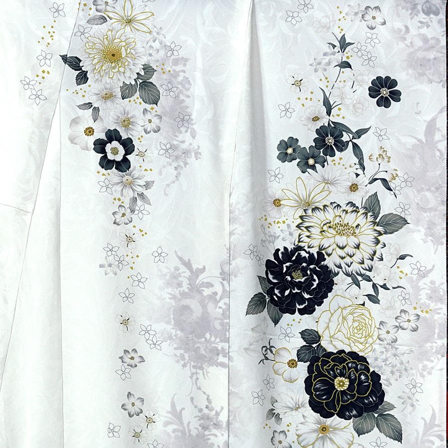 振袖フルセット　オーダー仕立て　白地　金糸刺繍　金彩　成人式