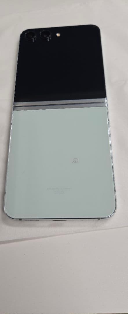 Galaxy Z Flip5 256GB au版 SIMフリー化済み
