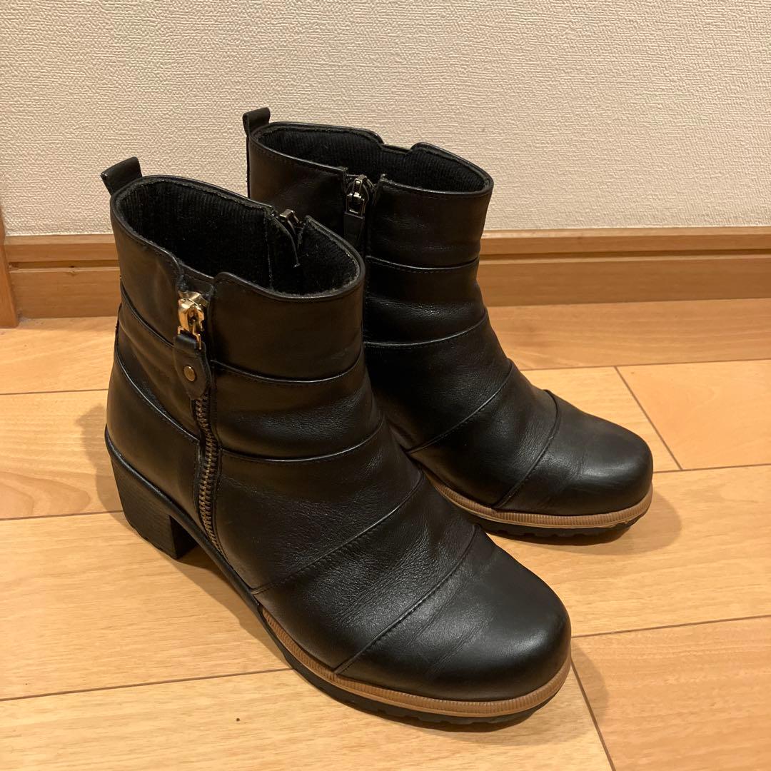 週末価格！BENESU ブーツ　ブラック　健康　22.5センチ