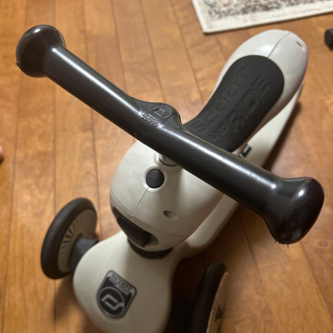 SCOOT AND RIDE キッズスケーター　ホワイト