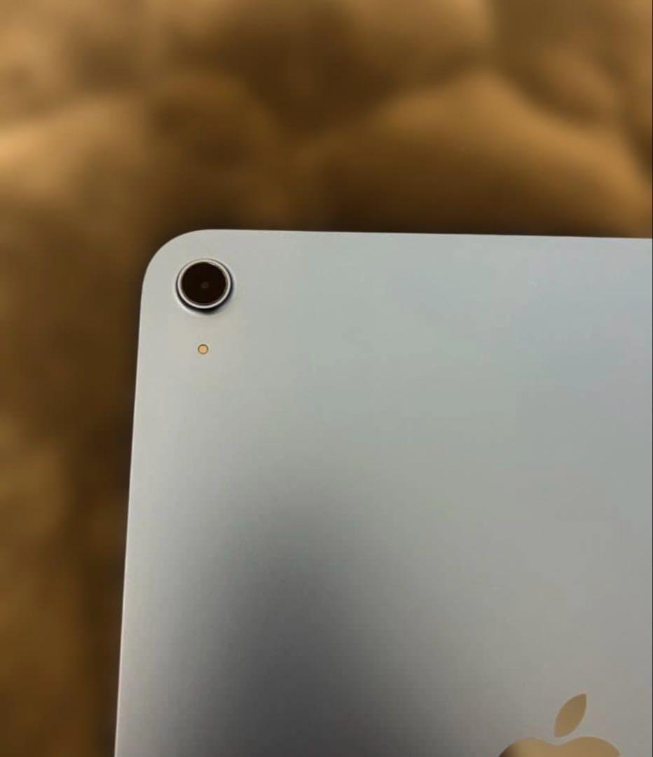 とお　iPad　10.9インチ 第10世代64GB ブルー