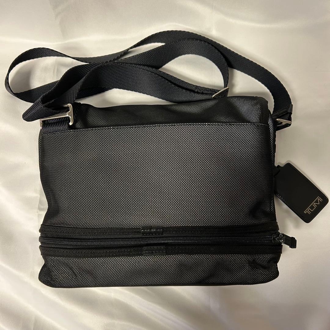 【美品】TUMI トゥミALPHA BRAVO クロスボディ223371RS2