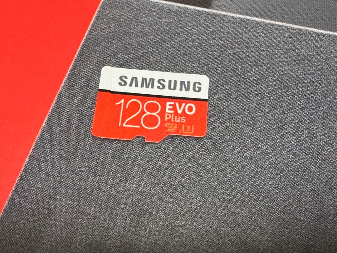 ①Nintendo Switch 本体 ②メモリ128G ③ケース ④箱.付属品