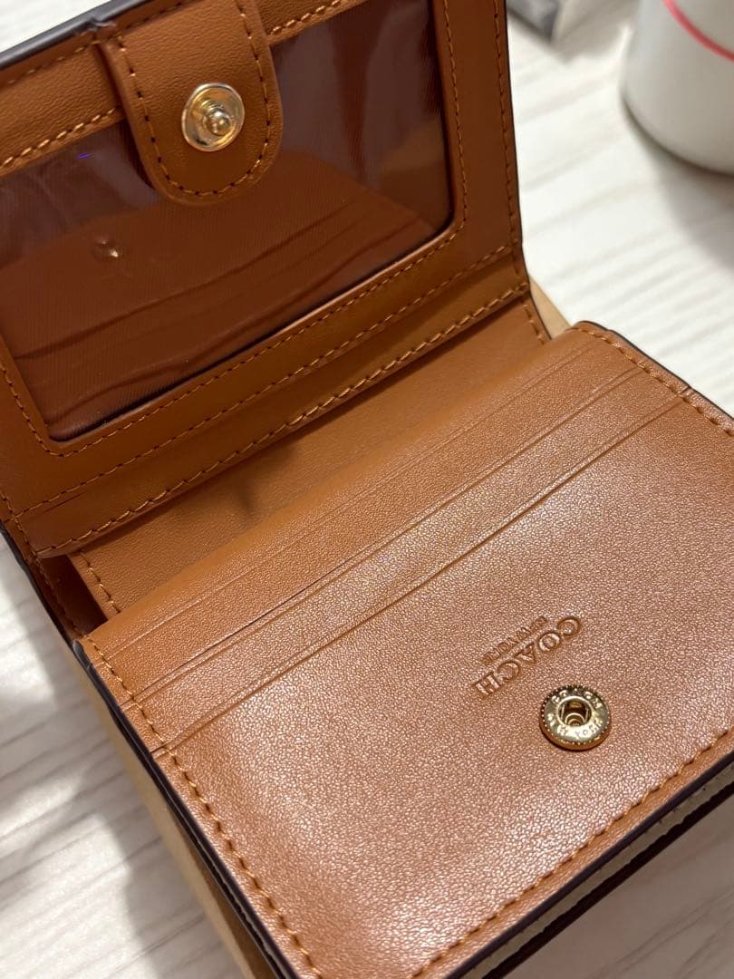ま*ー様 COACH ホワイト 二つ折り財布