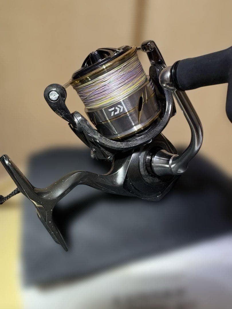 DAIWA LUVIAS LT3000-XH ゴメクサスリールスタンド付き